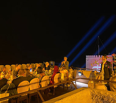 Open-Air Dining Experience